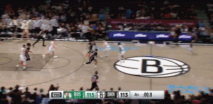 可惜!篮网落后2分但没暂停 C-约翰逊超远三分不中&抱怨被犯规